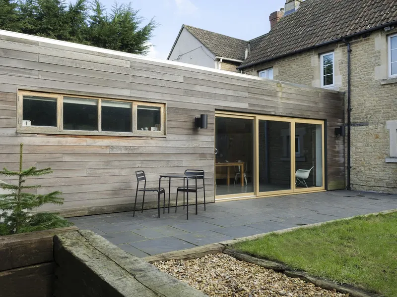 Patio Holloway