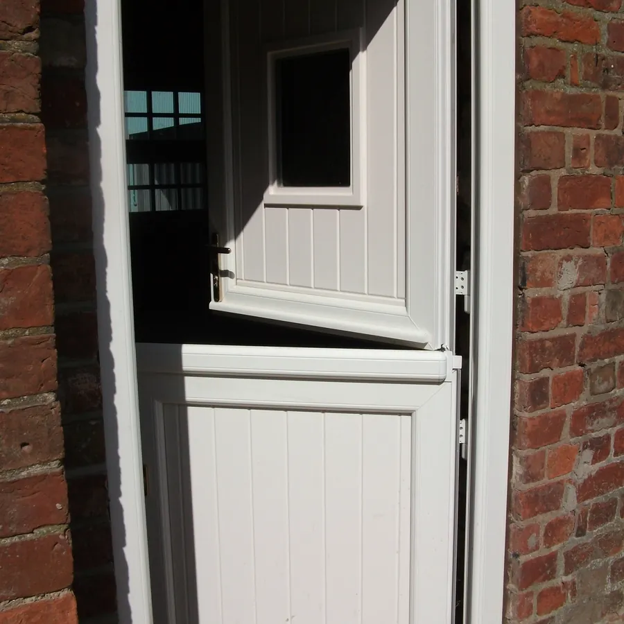 Stable Holloway